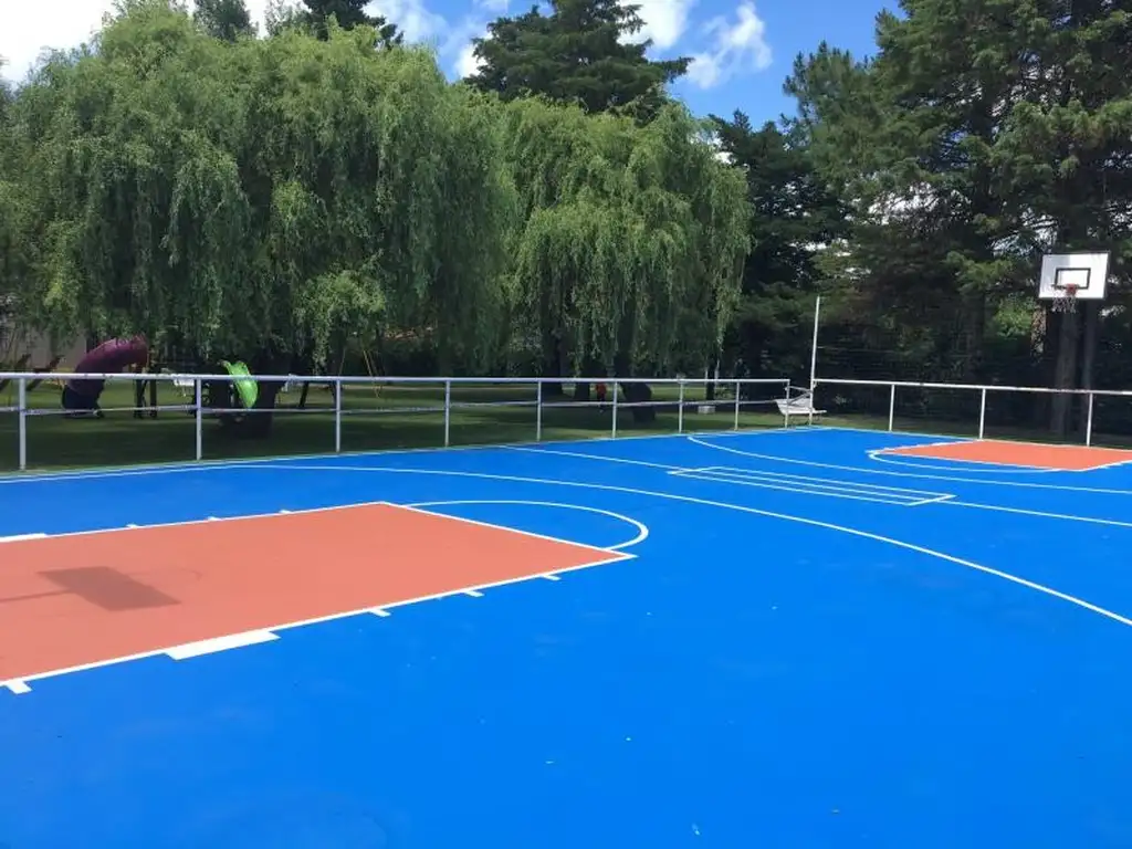 Actividades deportivas basquet, paddle, futbol en Club de Campo La Torre