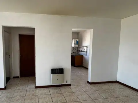 Departamento en Alquiler en Castelar Norte, $ 600.000