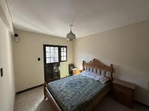 Venta de casa y mas 2 departamentos Las Heras