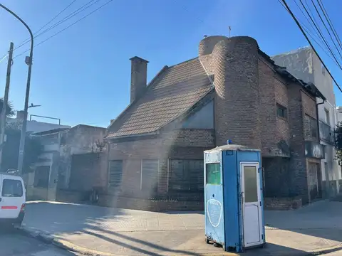 Casa a refaccionar en Villa Lugano,  Oportunidad