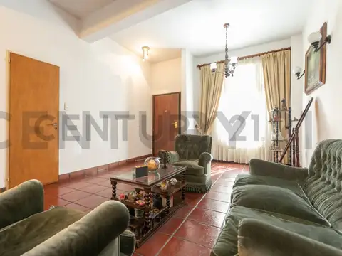 Casa en Venta con 1 cochera