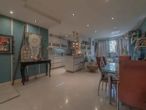 Depto Tipo Casa 4 ambientes con 3 baños