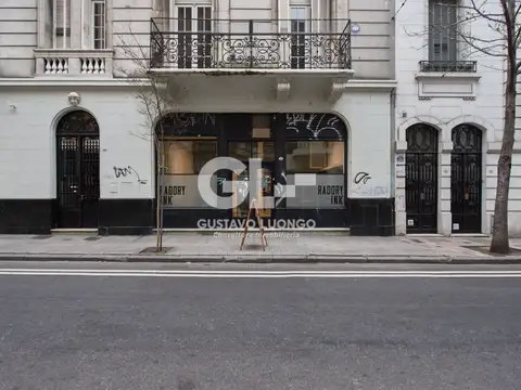 Local 200 m2 apto todo destino, incluso gastronomía. Con renta.