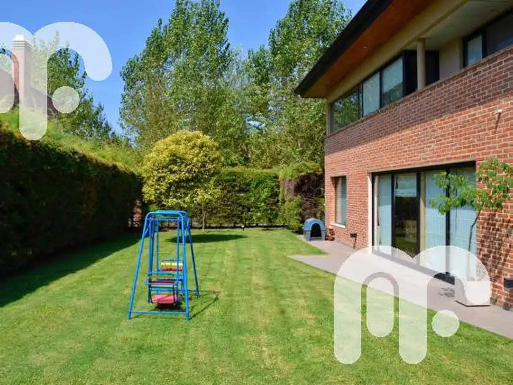 Casa en Venta con cochera