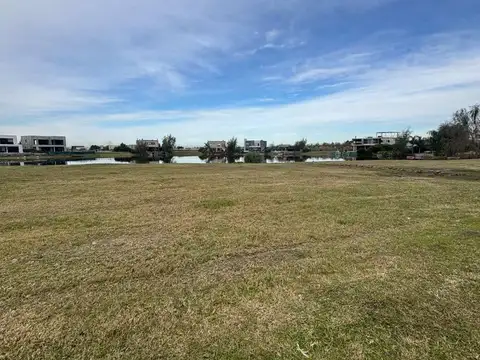 Terreno en Venta en Loma Verde, USD 47.000