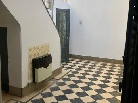 Depto Tipo Casa 4 ambientes con 1 baño