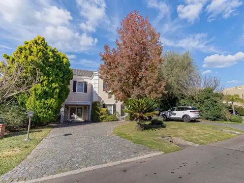 Casa en Venta de 5 dormitorios