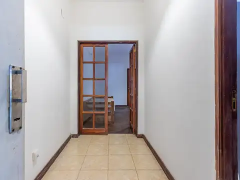 Departamento 5 ambientes con 2 baños