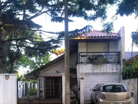 Casa en Venta con 1 cochera