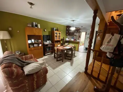 PH 3 ambientes en venta en Bernal Oeste