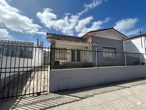CASA EN VENTA 3 AMBIENTES EN NECOCHEA OPORTUNIDAD
