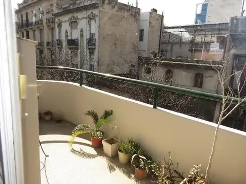 DEPARTAMENTO 2 1/2 AMB FTE C/BALCON