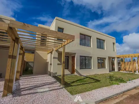 Venta casa a Estrenar 3 dormitorios 2 baños 