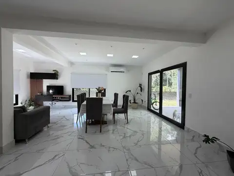 CASA EN VENTA - BARRIO EBENEZER