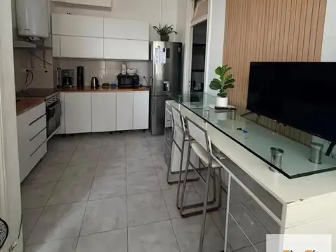 Departamento 7 ambientes con 2 baños