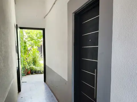 Depto Tipo Casa Monoambiente con 1 baño