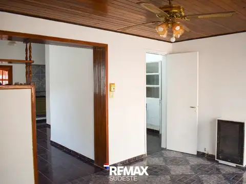 VENTA CASA EN PH DE 3 DORMIS BARRIO SAN CAYETANO