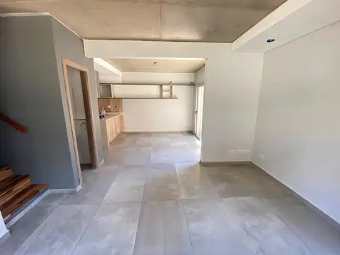 Casa 4 ambientes con 3 baños