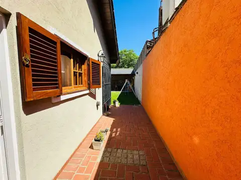 Casa en Venta en Remedios De Escalada, USD 220.000