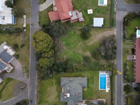 Las Delicias, Country. Terreno En Venta