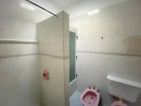 Depto Tipo Casa en Alquiler 50 años