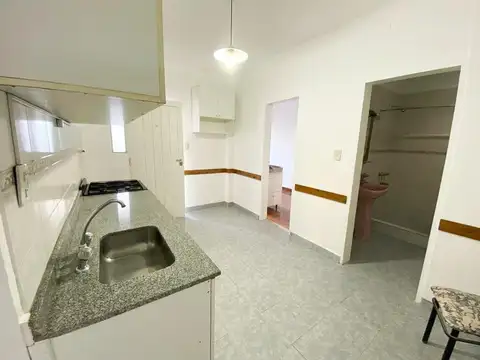 Depto Tipo Casa en Alquiler de 3 ambientes