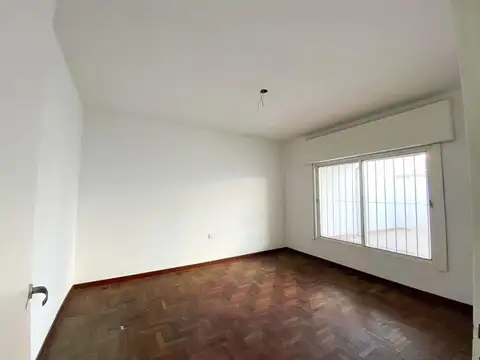 Depto Tipo Casa en Alquiler de 2 dormitorios