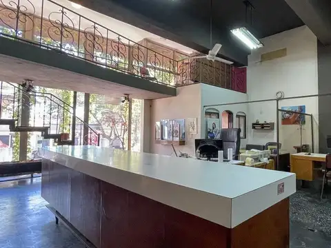 Local Comercial  2 plantas,  y lote  de 365mts 