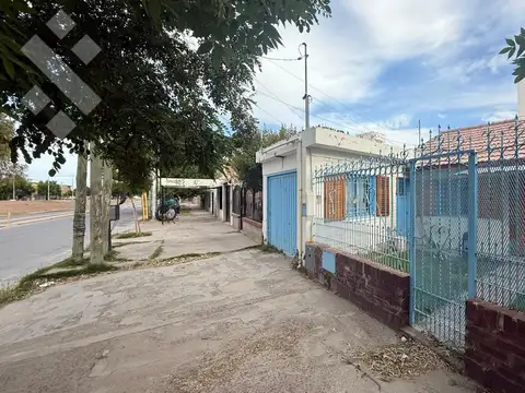En Venta | Casa  3 Dormitorios | B Amsur| Neuquen  DEL TRABAJO  al 4300