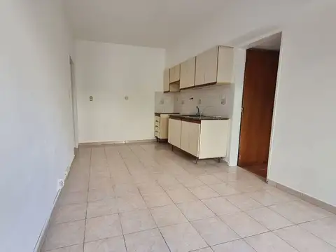 Depto Tipo Casa en Alquiler de 2 dormitorios