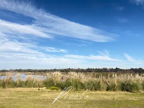 Lote en Venta al Rio en Barrio Cerrado El Naudir, Escobar. Colegios, Shell. Jumbo