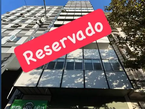 Venta departamento 2 ambientes muy amplio con baulera y terraza comun  Balvanera-Caba