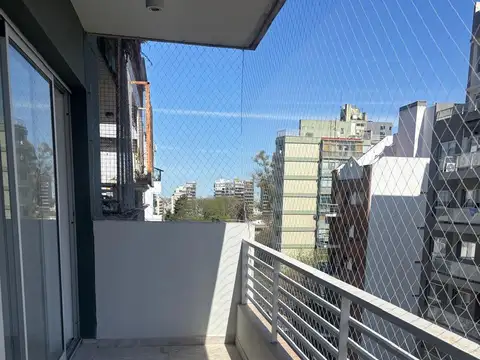Miro 800, Piso 6