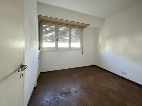 Departamento 5 ambientes con 2 baños
