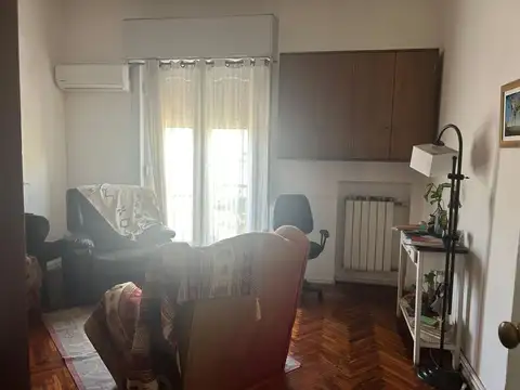 Departamento 5 ambientes con 2 baños