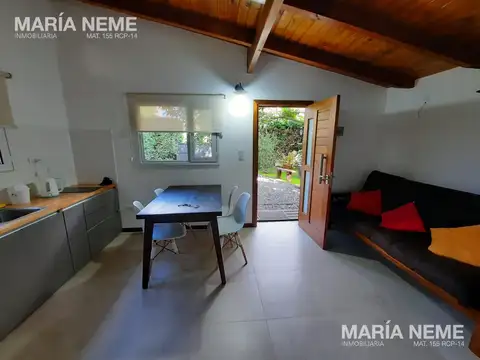 Depto Tipo Casa en Alquiler con 1 cocheras