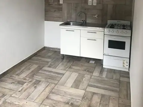 Depto Tipo Casa en Alquiler en Banfield, $ 590.000