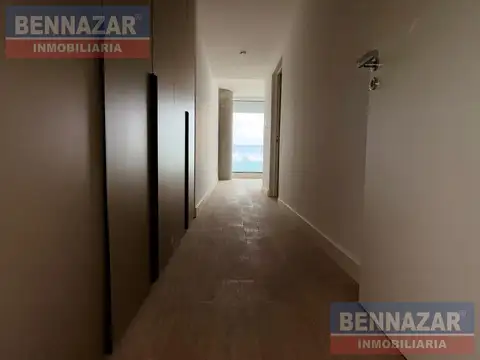 Departamento 4 ambientes con 4 baños
