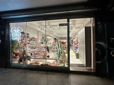 Av. Pueyrredón al 870