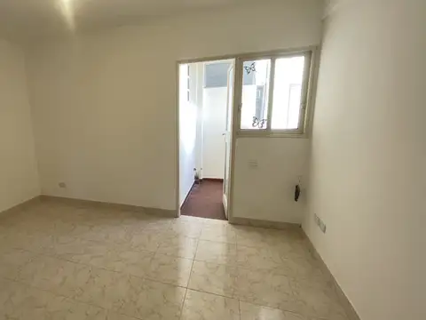 José León Cabezón 2800, Piso 4