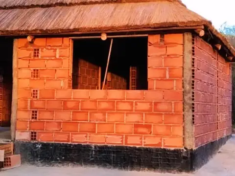 Casa 2 ambientes con 1 baño