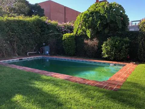 Casa 4 ambientes con 4 baños