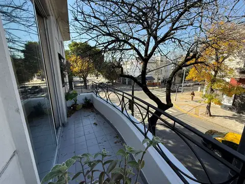 Hermoso PH con gran terraza!