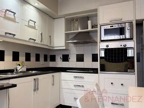 Depto Tipo Casa en Venta 64 años