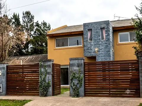 Casa - Venta - Argentina, Berazategui - 529 2959