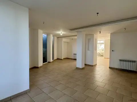 Local comercial en venta ubicado en MTII 12 de Octubre 317