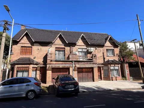 Casa  en Venta en Olivos, Vicente López, G.B.A. Zona Norte