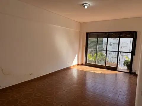 Departamento 3 ambientes con balcón corrido y lavadero independiente en nuñez