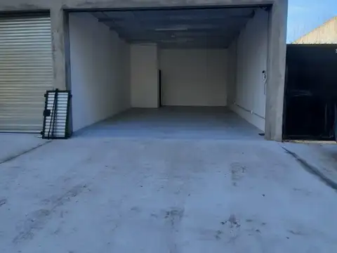 LOCAL/DEPOSITO 40M2 A ESTRENAR