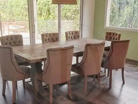 Casa 6 ambientes con 2 baños